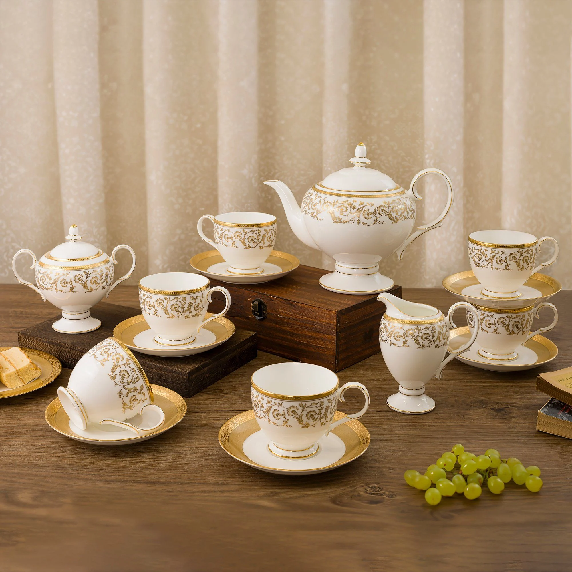 Hinh anh 1: Gom su Noritake vien vang, bieu tuong cua su sang trong va dang cap