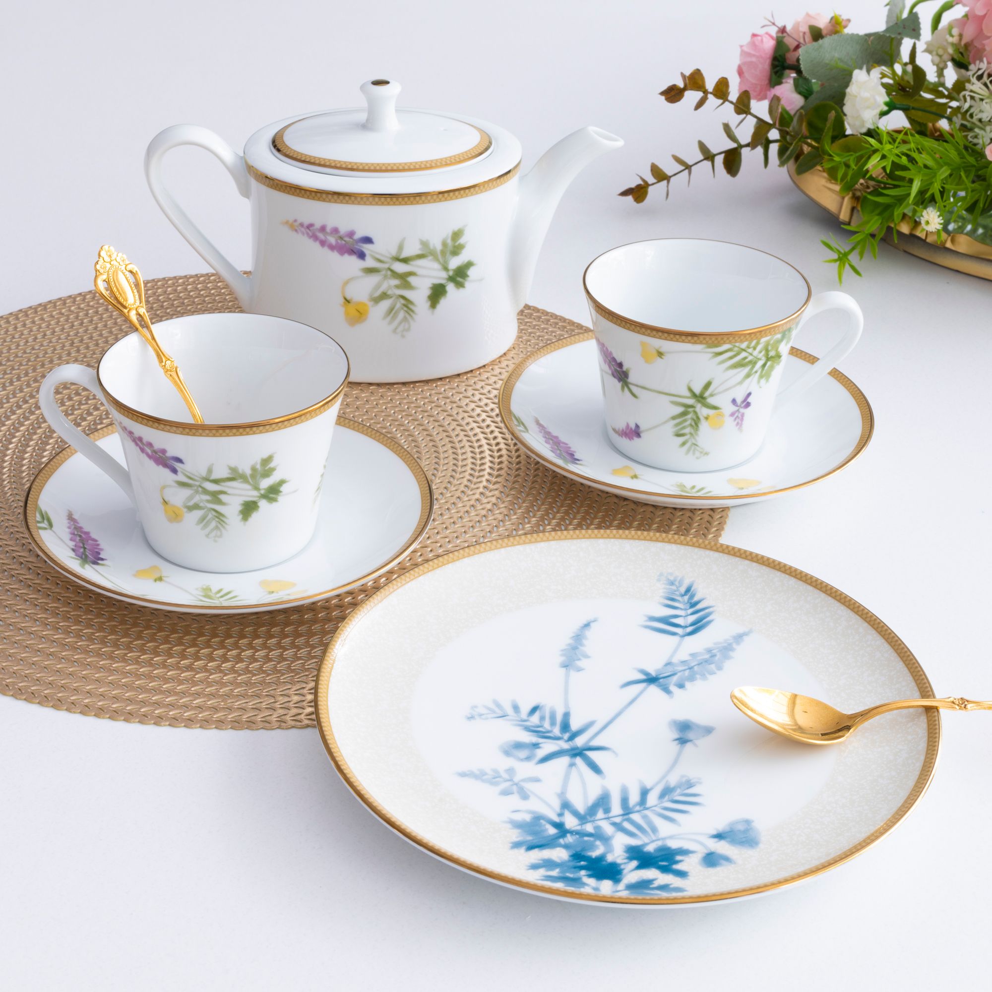 Hinh anh 3: Hinh anh bo am tra Noritake thanh lich, mon qua tan gia y nghia