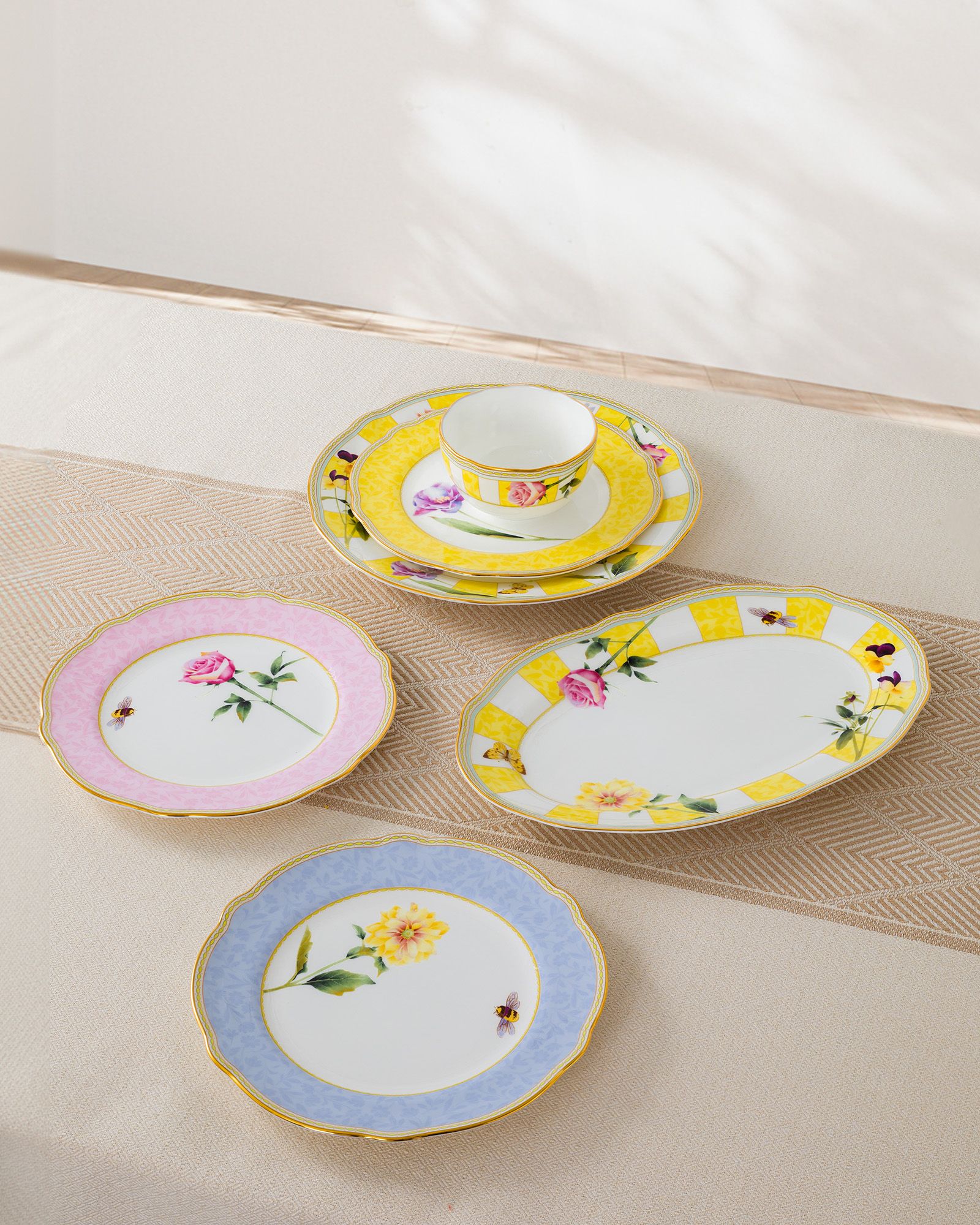 Hinh anh 5: Hinh anh bo am tra Noritake thanh lich, mon qua tan gia y nghia