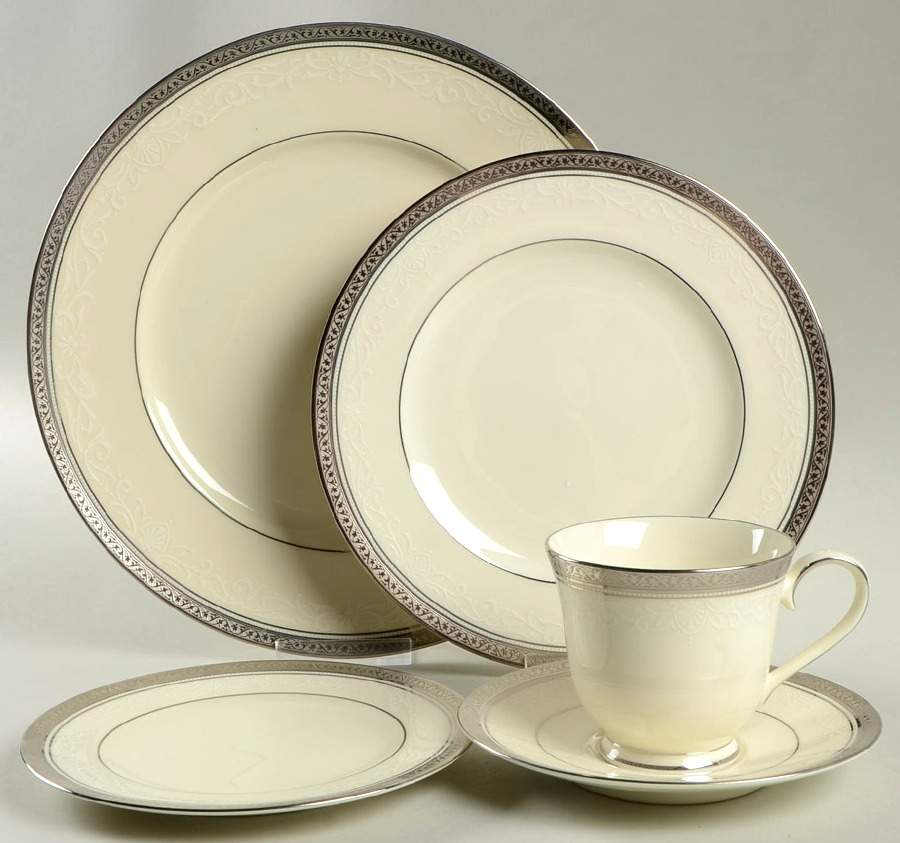 Top 5 Bộ Sưu Tập Noritake Được Yêu Thích Nhất Mọi Thời Đại
