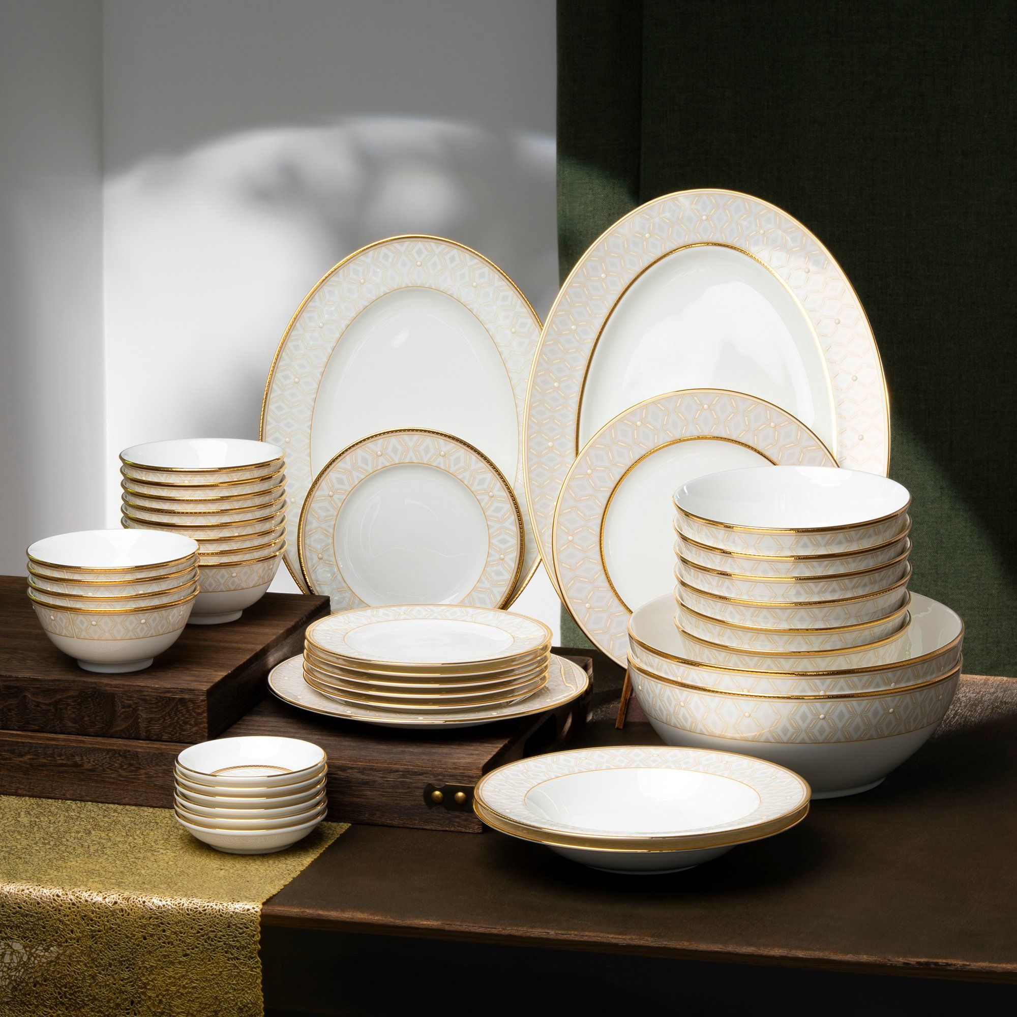 Bộ bát đĩa ăn sứ xương kiểu Á 38 món (cho 6 người) | Noble Pearl 4979L - D038AD