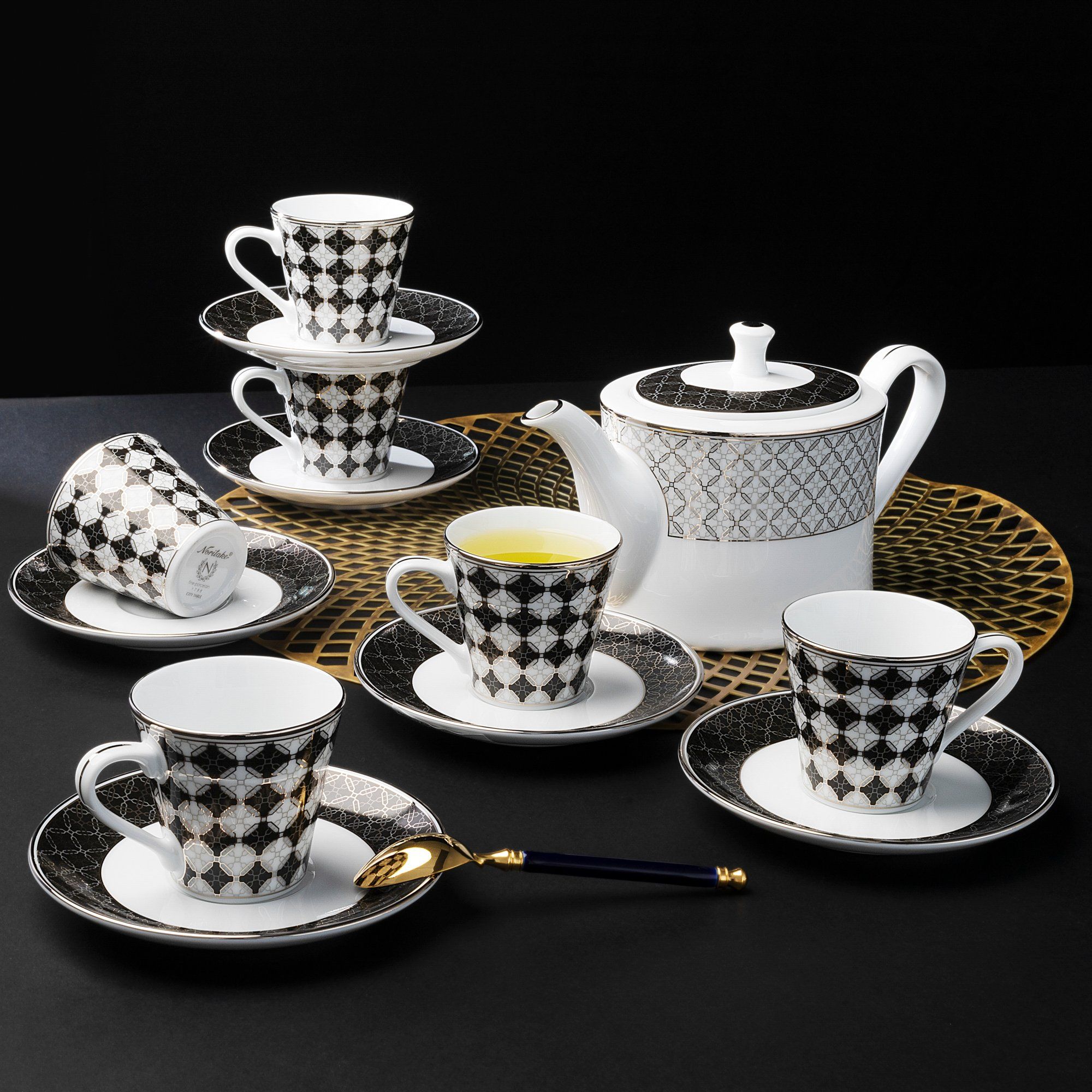 Bộ ấm chén uống trà nhỏ sứ trắng viền bạch kim 13 món (ấm 630ml, chén 90ml) | City Table 1788L - T014S