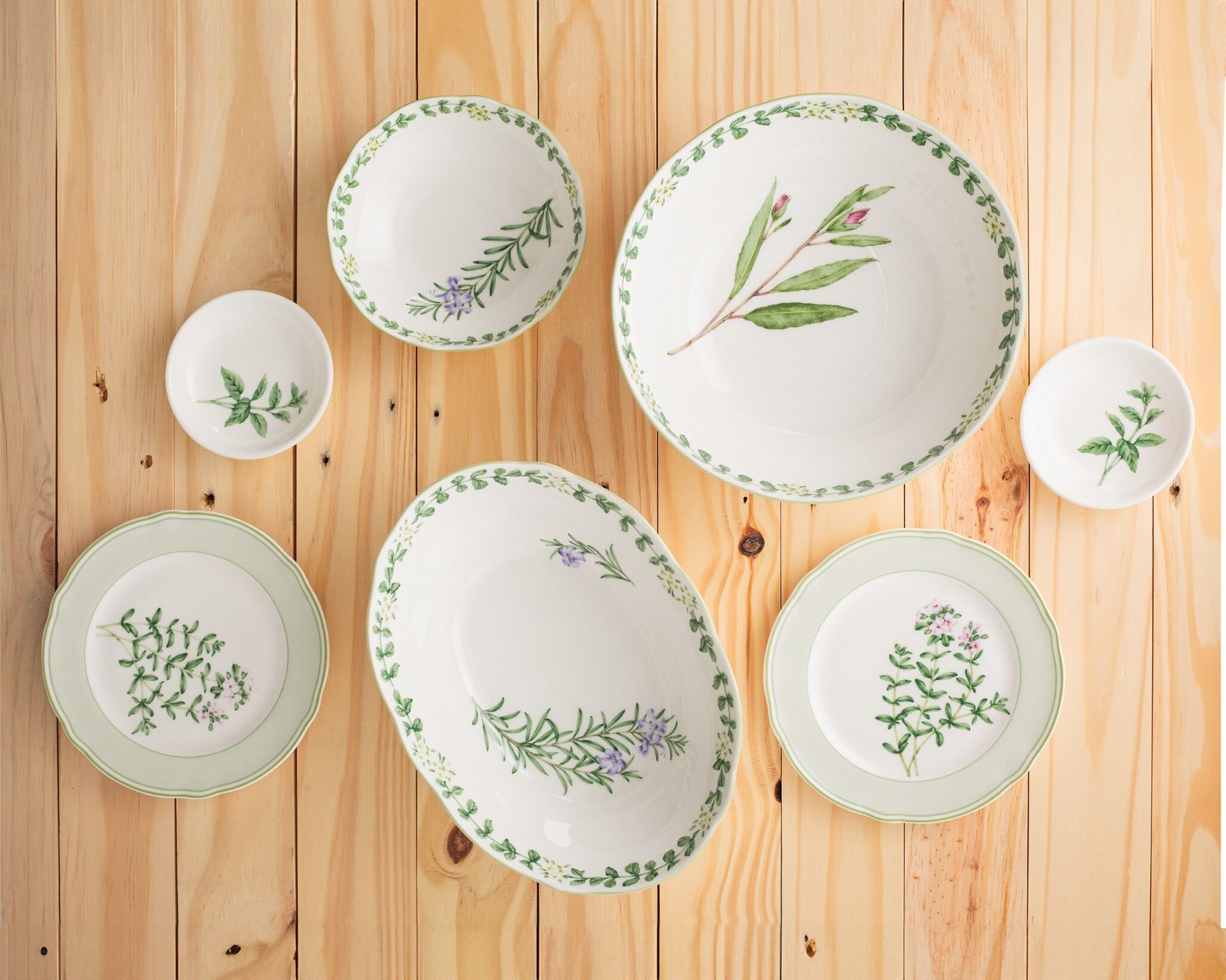 Cảm Hứng Thiên Nhiên Trong Gốm Sứ Hiện Đại