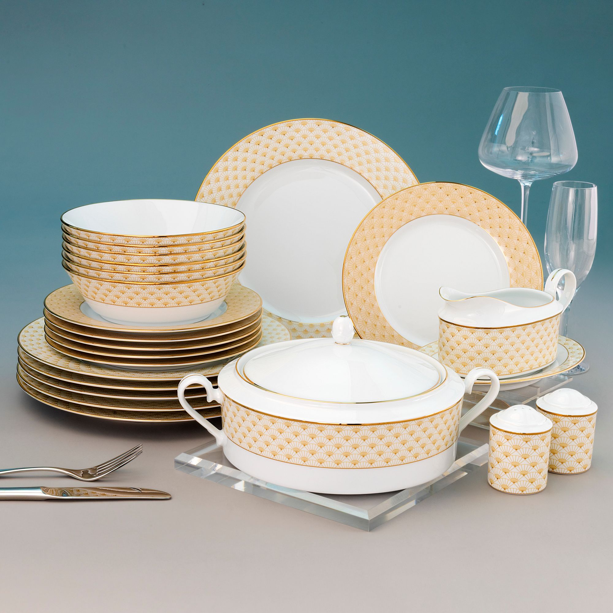 Chọn bộ quà tặng Noritake cho sếp và đối tác: Tinh tế và đẳng cấp 3 Chọn bộ quà tặng Noritake cho sếp và đối tác: Tinh tế và đẳng cấp