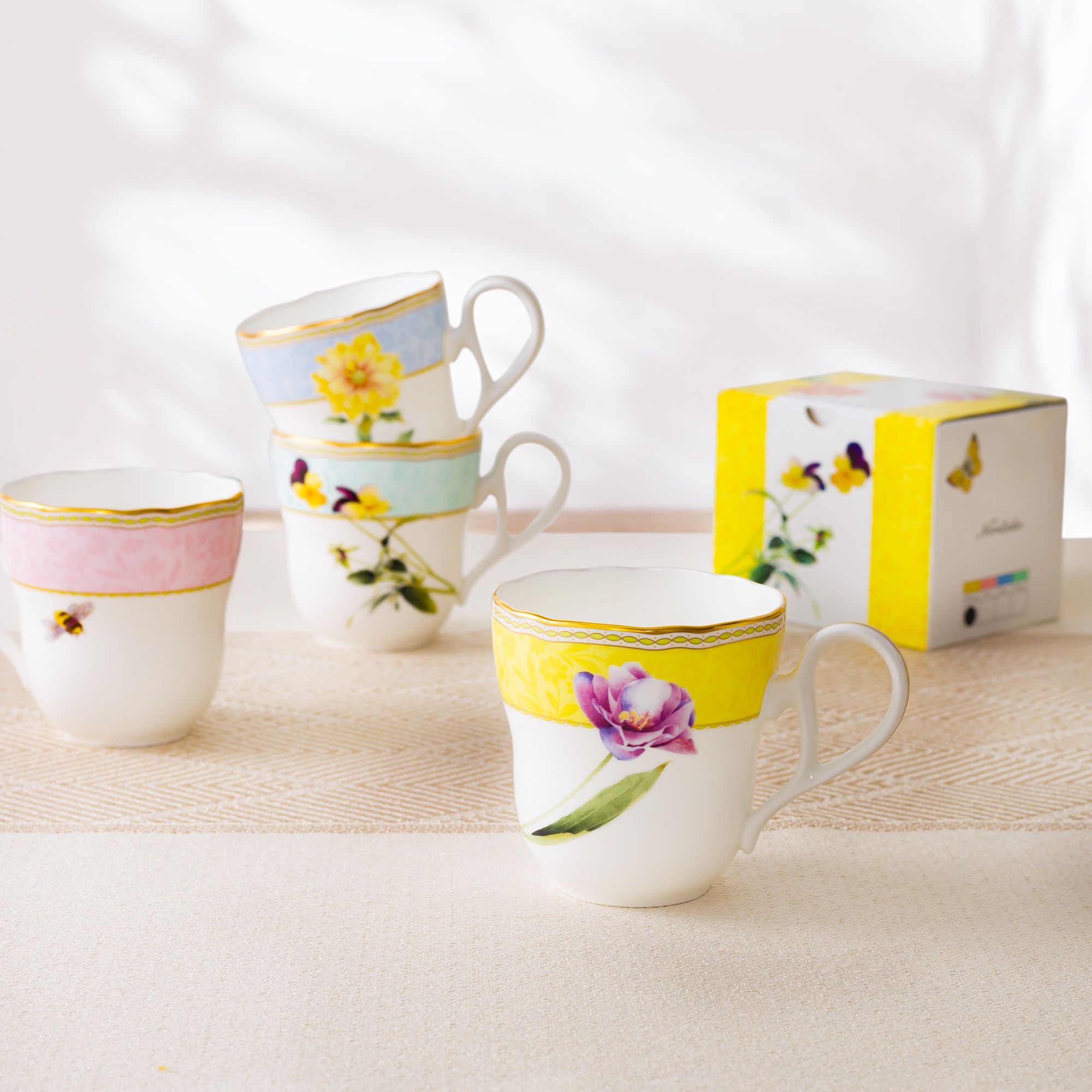 Chọn bộ quà tặng Noritake cho sếp và đối tác: Tinh tế và đẳng cấp 2 Chọn bộ quà tặng Noritake cho sếp và đối tác: Tinh tế và đẳng cấp