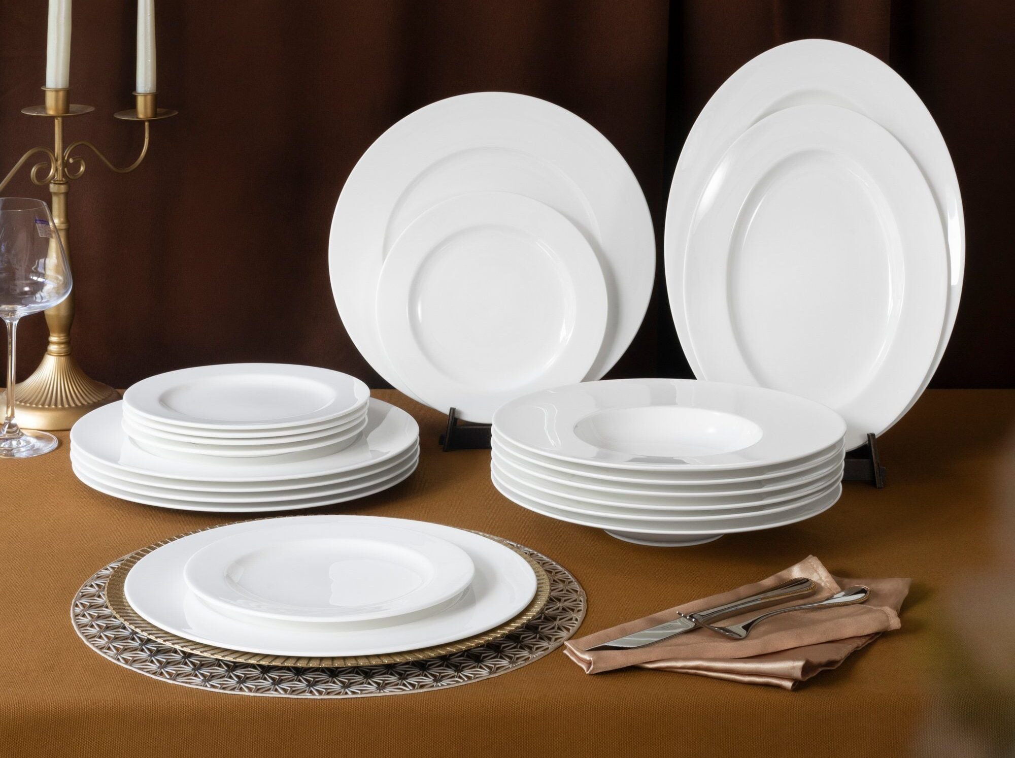 Vì Sao Lớp Men Gốm Sứ Cao Cấp Khó Trầy Xước, Khó Bị Ố?