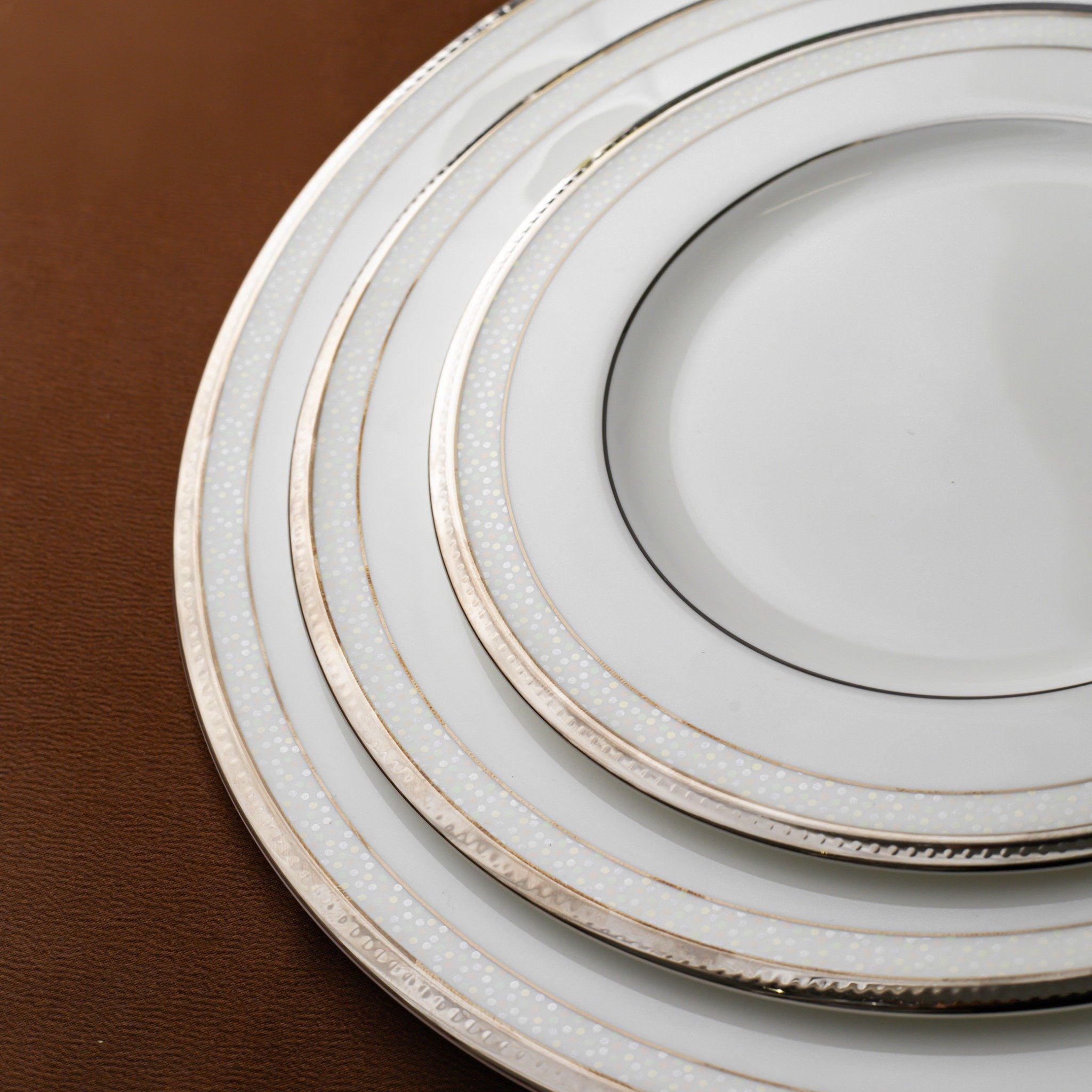 Vì sao Noritake an toàn cho máy rửa chén và lò vi sóng?