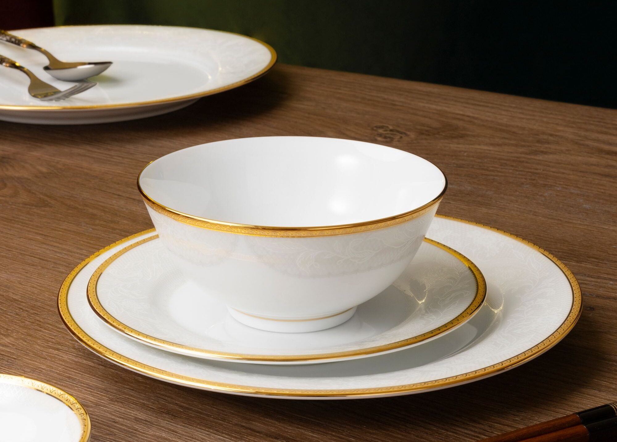 Vì sao Noritake an toàn cho máy rửa chén và lò vi sóng?