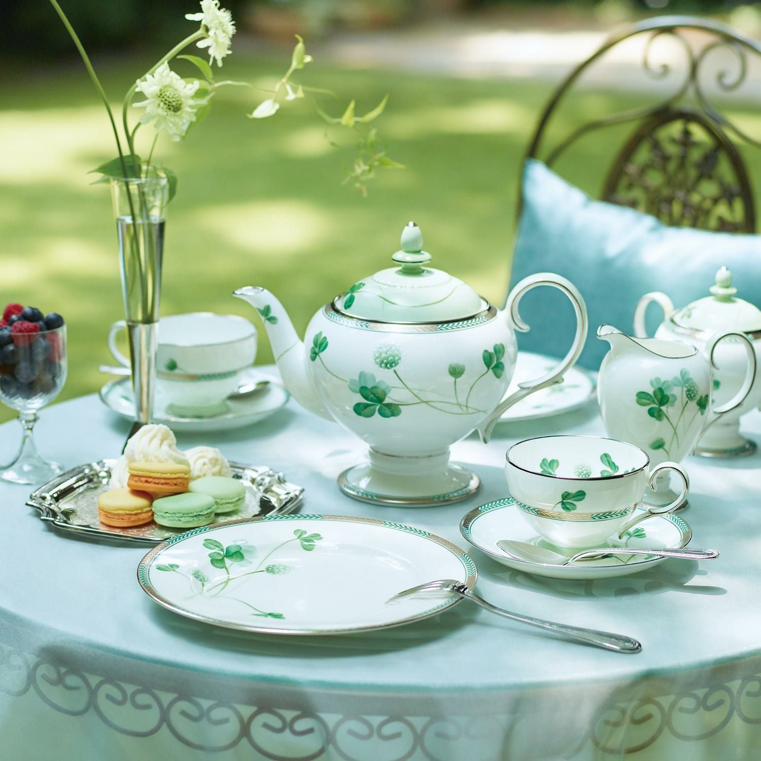 Bone China là gì? Vì sao Bone China đắt và được ưa chuộng?