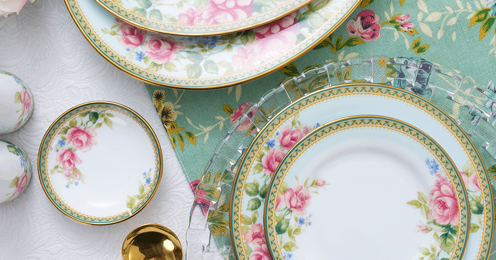 Có nên ngâm đồ gốm sứ lâu trong nước rửa chén?