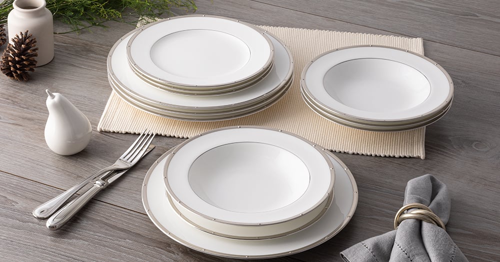 Sự khác biệt giữa gốm sứ dùng hằng ngày và gốm sứ trưng bày