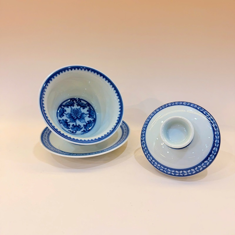 Gốm sứ Nhật Bản khác gì gốm sứ Trung Quốc?