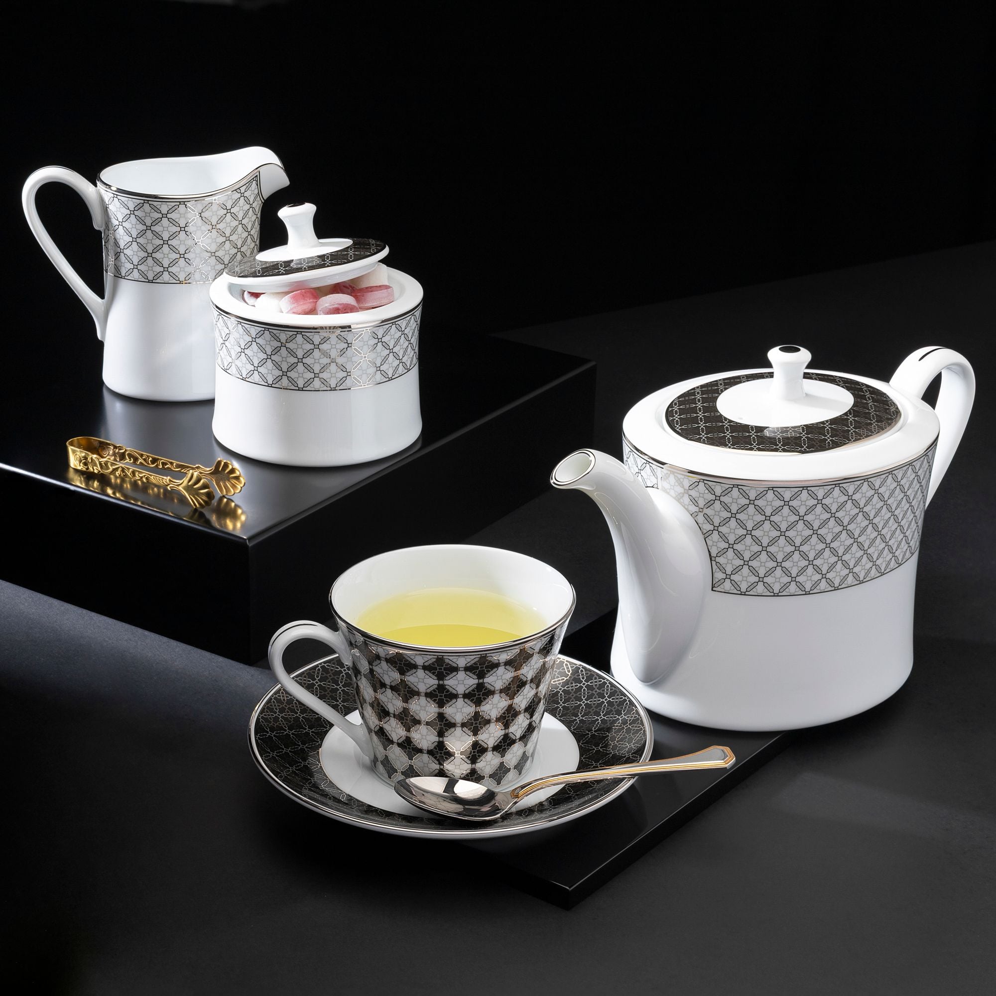 BST City Table của Noritake – Nghệ thuật thị giác trên bàn tiệc hiện đại