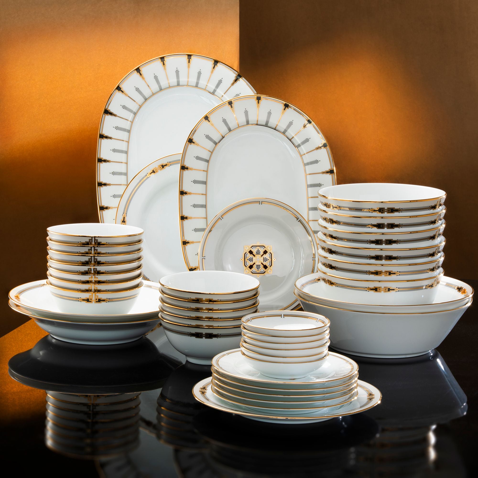 Ý nghĩa BST Empire Gold Noritake – Khi nghệ thuật lên bàn tiệc 6 Ý nghĩa BST Empire Gold Noritake – Khi nghệ thuật lên bàn tiệc